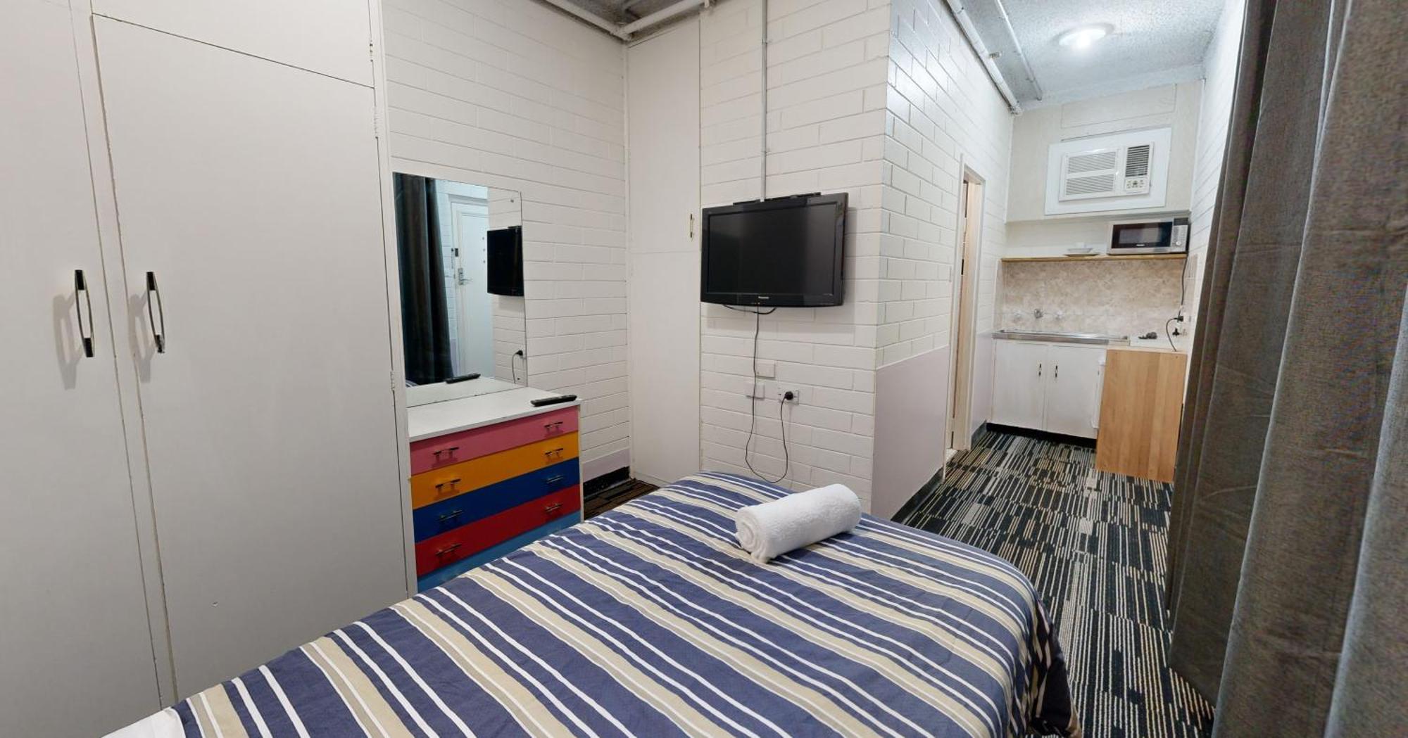 West End Motel & Backpackers Adelaide Bagian luar foto
