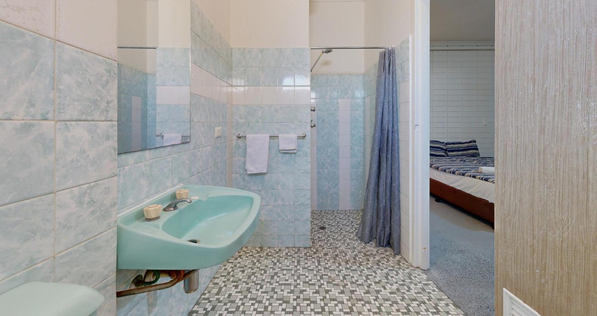 West End Motel & Backpackers Adelaide Bagian luar foto